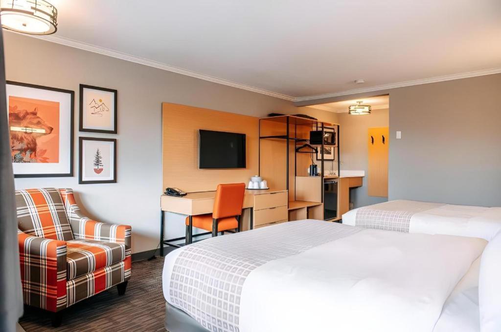 Mount Robson Hotel 2*
